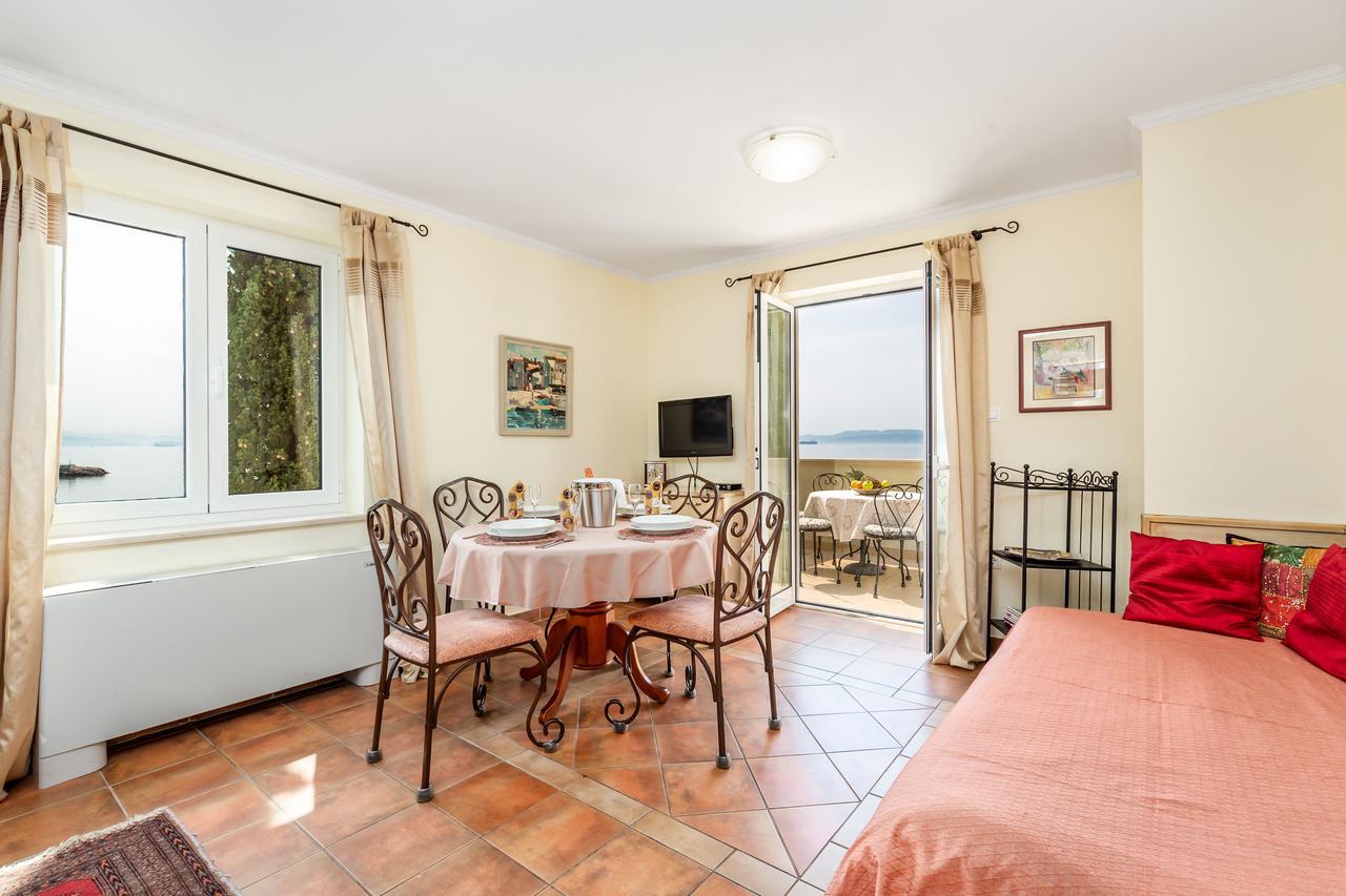 Apartments Villa Nora Rijeka Exterior foto